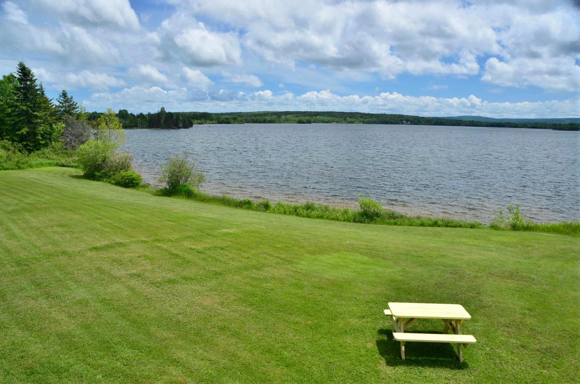 Trailsman Lodge Baddeck Inlet Exterior foto